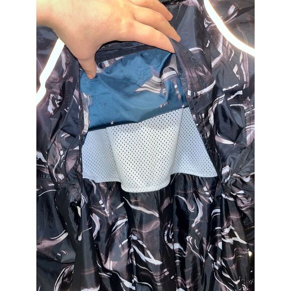 Sweaty Betty Reflective Water Resistant Pack Away Jacket Size 8-10 Full Zip - Picture 12 of 13